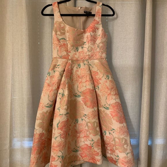 Floral dress - Picture 7 of 11